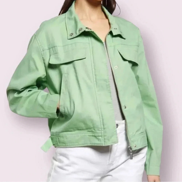 Cute Lightweight Spring Jacket in Green Size Small - Picture 2 of 4